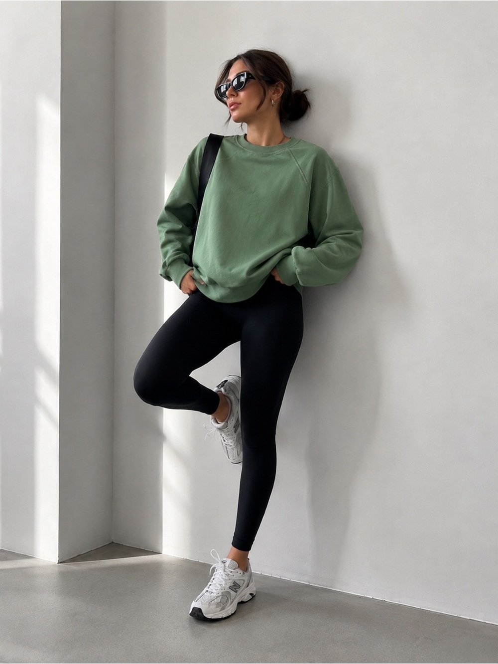 MEROKEETY Women’s Oversized Sage Green Sweatshirt – Size L